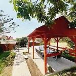 펜션 Laura Medencevel 발라톤케네세