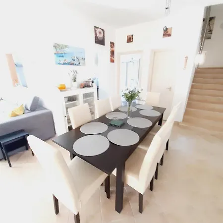 Holiday home Laura Medencevel *