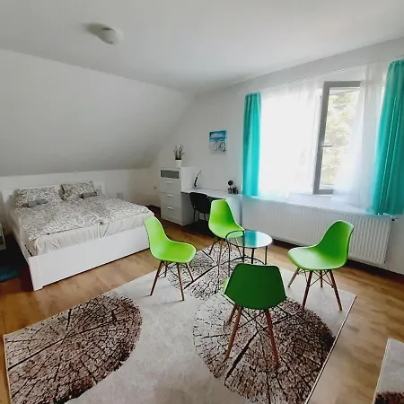 Ferienhaus Laura Medencevel *