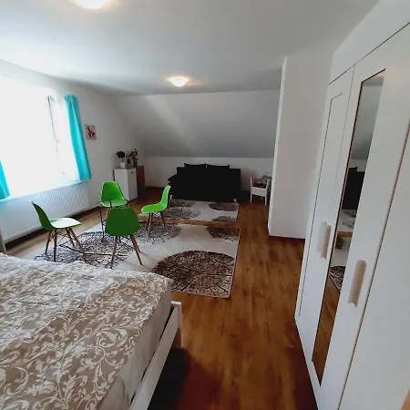 Ferienhaus Laura Medencevel