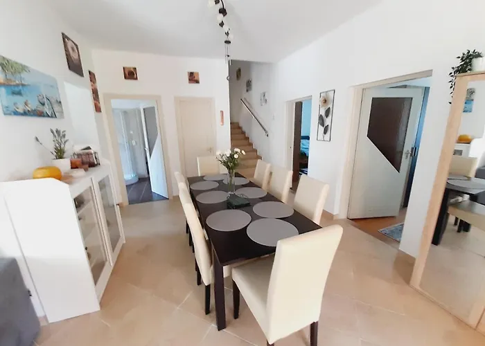 Holiday home Laura Medencevel